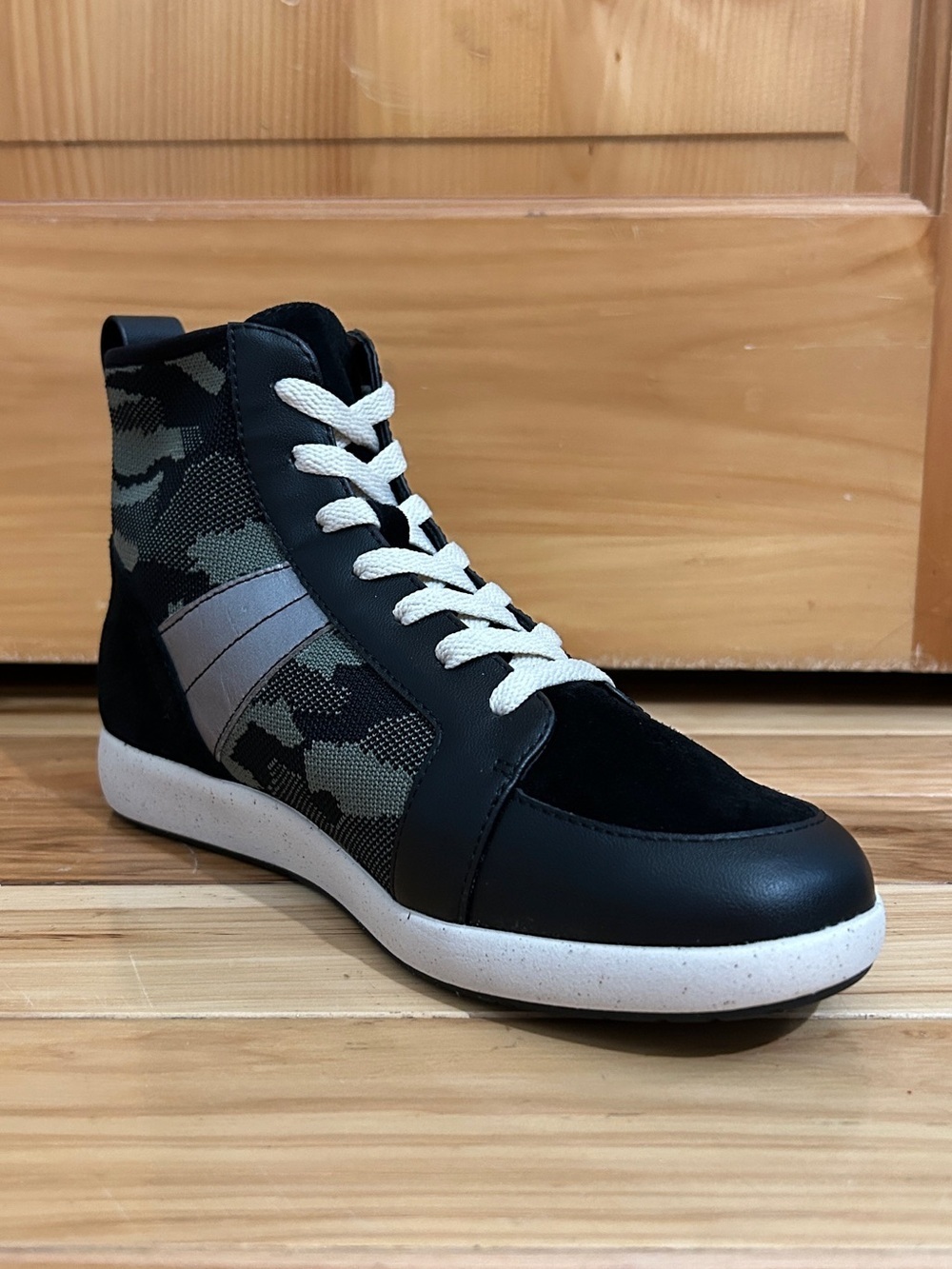 Major Mixed Media Camo High Top Printed Sneaker Boots Women’s Size 8